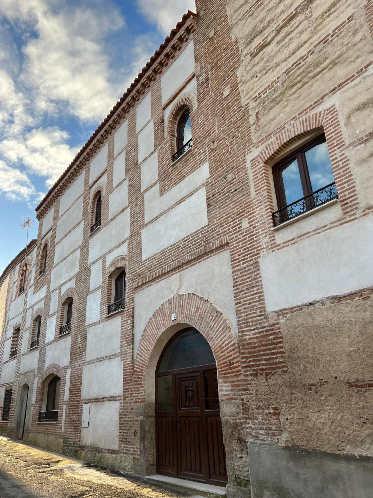 Casa Rural El Torreon Fontiveros Екстер'єр фото